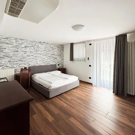 Aparthotel Colombara *